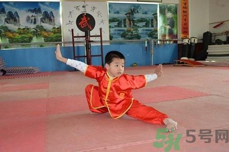 練武術(shù)會影響孩子身高嗎?學(xué)武術(shù)孩子會長不高?