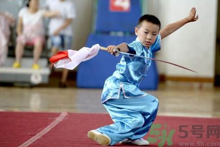 練武術(shù)會影響孩子身高嗎?學(xué)武術(shù)孩子會長不高?