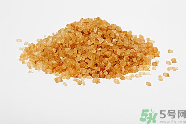 紅糖和山楂能一吃嗎？紅糖和山楂煮水喝有什么好處？