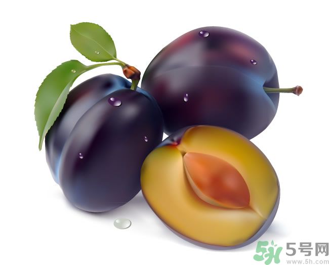 1.保養(yǎng)皮膚：水果中含豐富的抗氧化物質(zhì)維生素E和微量元素，可以滋養(yǎng)皮膚，其美容效果可不是一般的化妝品可比的。
