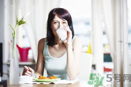 降低膽固醇的方法有哪些？降低膽固醇吃什么好？