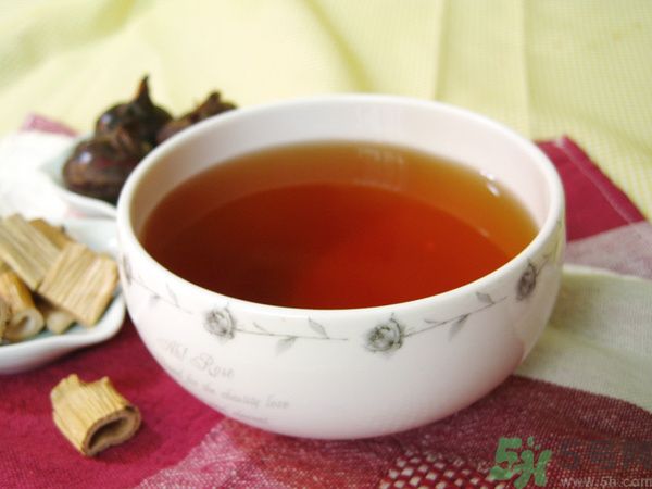 早上起床惡心想吐是怎么回事？起床惡心怎么辦？