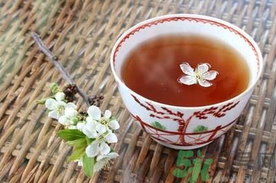 春天喝紅茶好不好？春天喝紅茶還是喝綠茶好呢？
