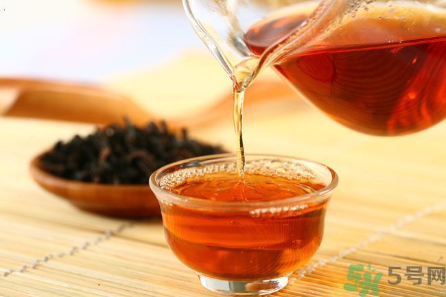 春天喝紅茶好不好？春天喝紅茶還是喝綠茶好呢？