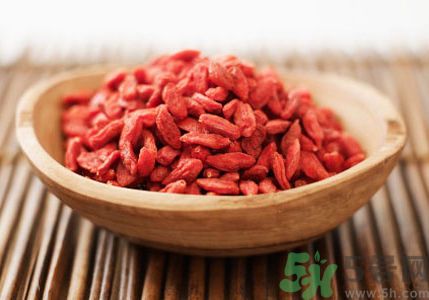 吃枸杞能治體虛嗎？怎么正確吃枸杞？