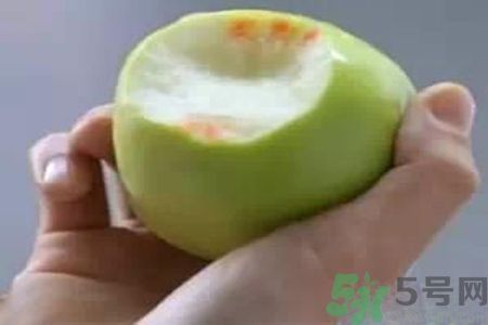 牙齦出血是怎么回事？牙齦出血怎么辦？