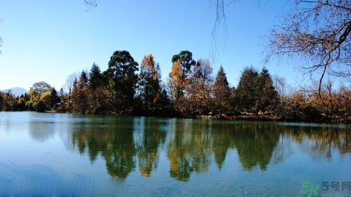 什么地方適合情侶旅游?旅游帶什么東西？