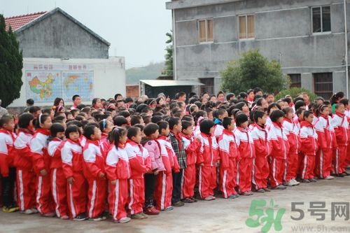 全國幾大經(jīng)典校服 總有一款你穿過嗎？