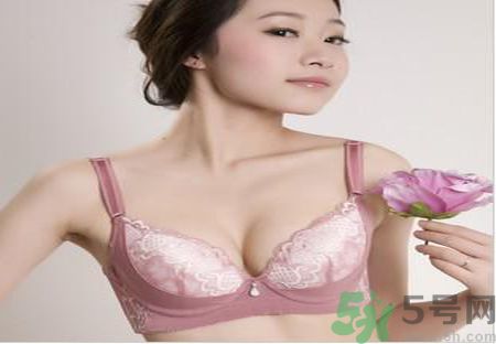 什么內(nèi)衣聚攏效果好？什么內(nèi)衣穿著舒服？
