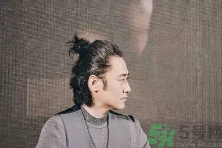 明星花式丸子頭引潮流 波叔這么萌你不愛嗎？