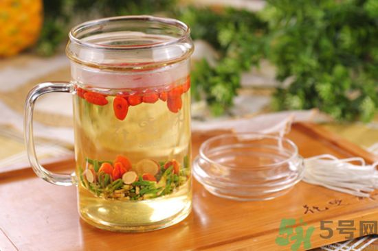 眼睛干澀怎么辦？眼睛干澀吃什么好？
