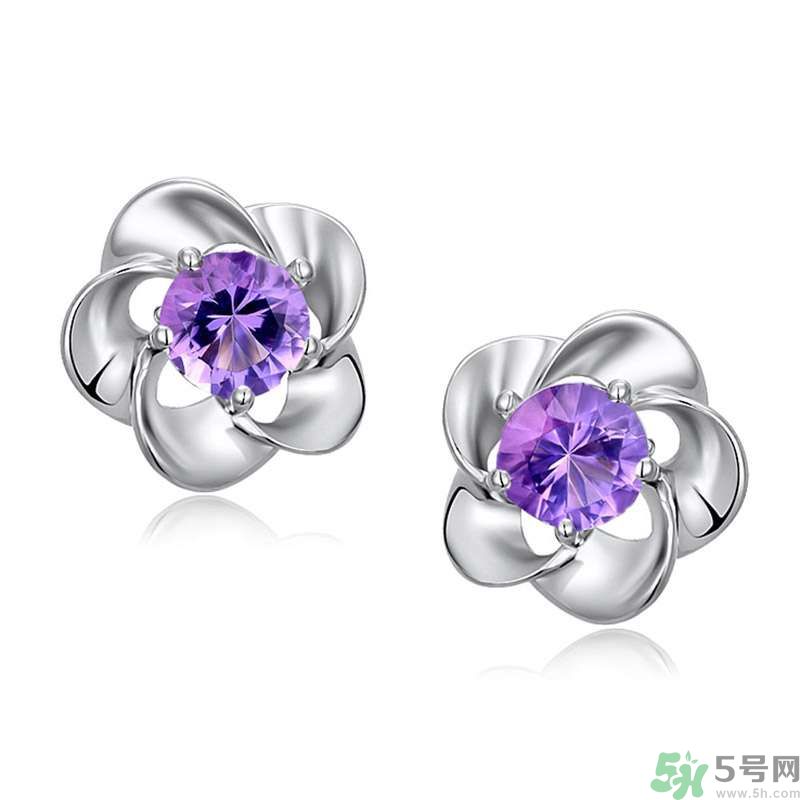 耳環(huán)適合臉型氣質(zhì)最重要？不同臉型適合什么耳環(huán)？