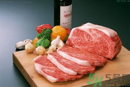吃什么食物容易得腎結石？腎結石不能吃什么？
