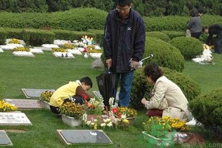 清明節(jié)的習(xí)俗有哪些？清明節(jié)吃什么？