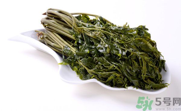 吃香椿要焯水嗎？吃香椿焯水還有營(yíng)養(yǎng)價(jià)值嗎？