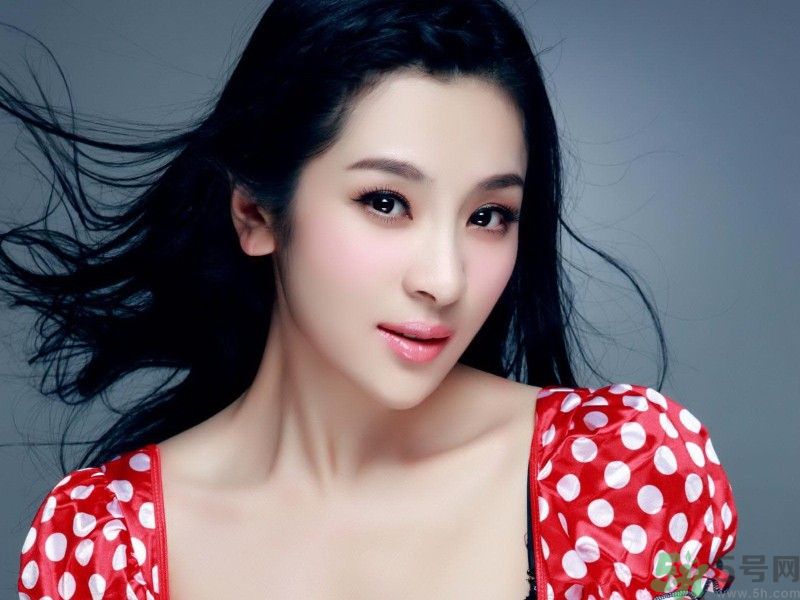 女生手腳冰涼是什么原因？手腳冰涼怎么調(diào)理？