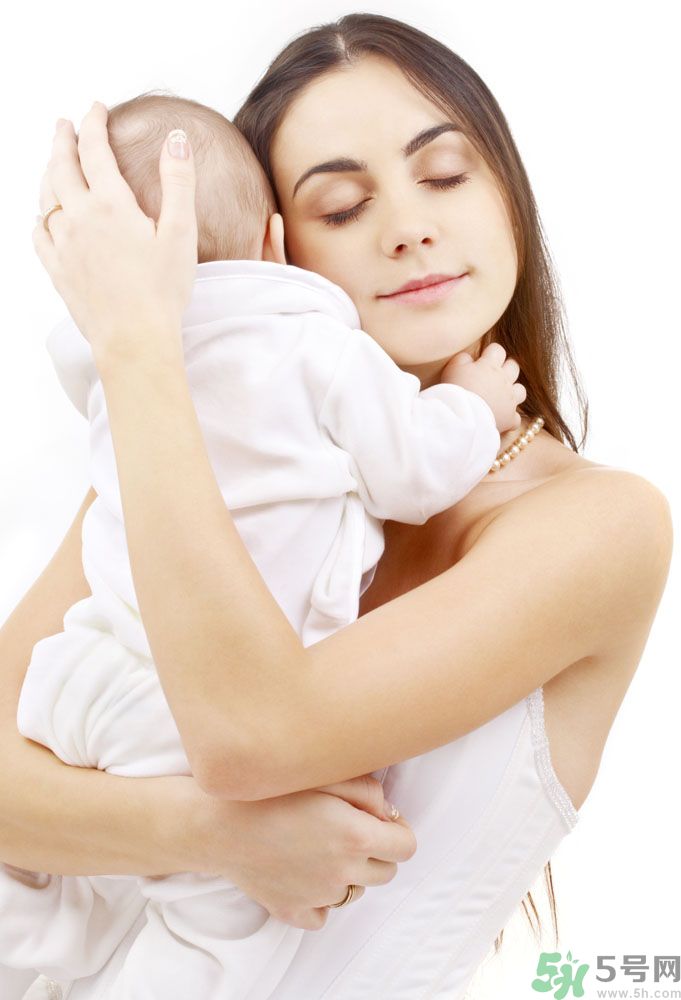 女生手腳冰涼是什么原因？手腳冰涼怎么調(diào)理？