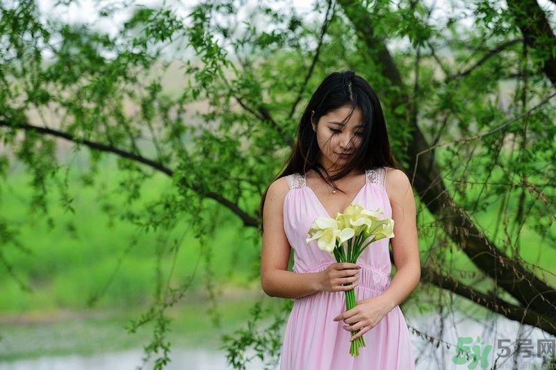 清明踏青穿什么衣服？清明踏青要注意什么？