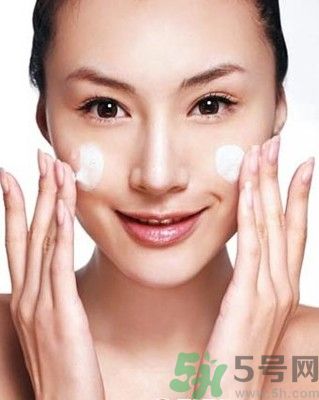 為什么會長痘痘？痘痘有哪幾種類型的？