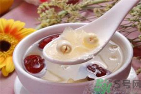補(bǔ)血的湯有哪些？補(bǔ)血的湯怎么做？