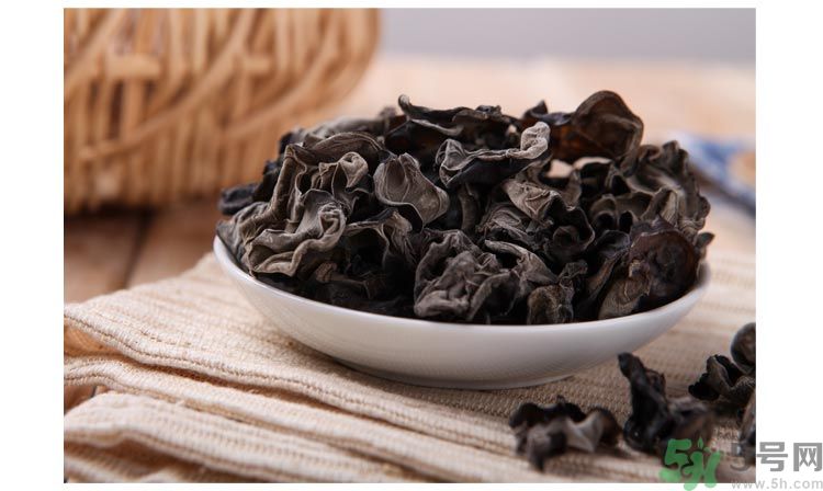 多吃黑木耳有什么好處？黑木耳可以排毒嗎？