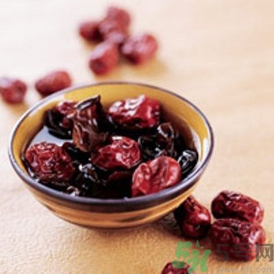 黑木耳可以治便秘嗎？黑木耳有什么食療的方法？