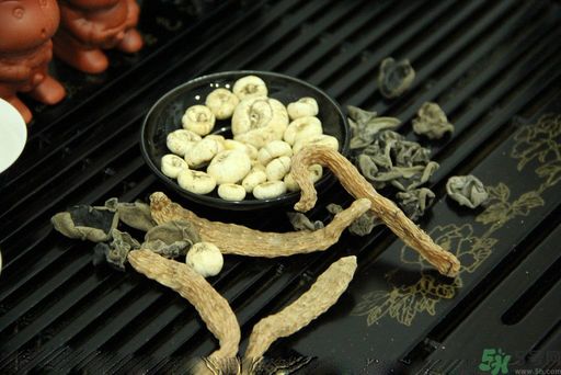 胃潰瘍吃什么藥？調(diào)理胃潰瘍的藥有哪些？