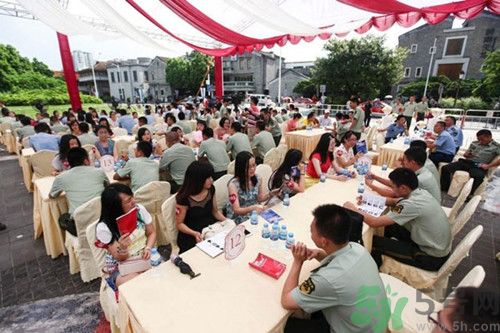 女強(qiáng)人相親43次花掉70萬 如何選擇婚介公司?