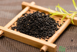 黑芝麻怎么吃可以治白發(fā)？黑芝麻真的能治白頭發(fā)？