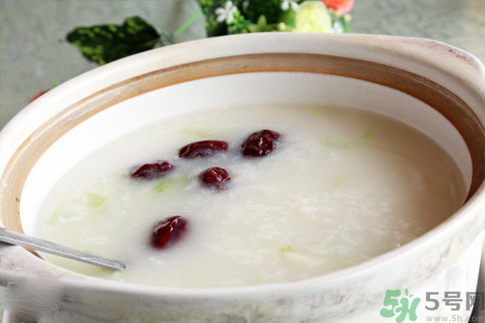 胃潰瘍吃什么好？胃潰瘍?cè)趺崔k？