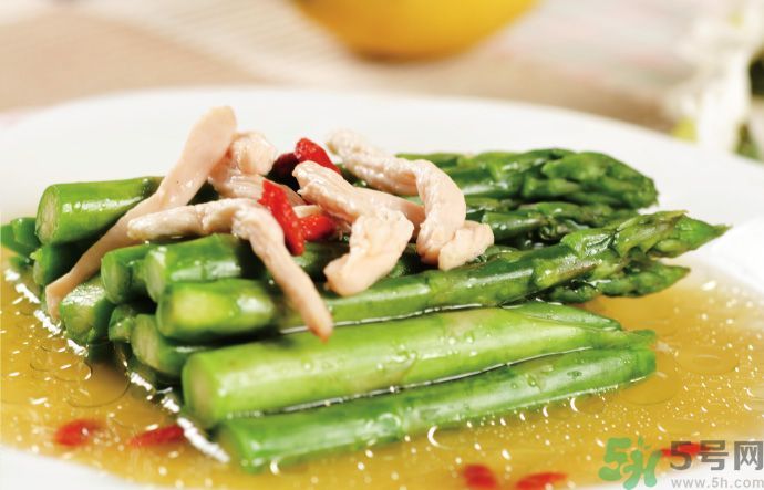 蘆筍可以炒雞肉嗎？蘆筍炒雞肉怎么吃？