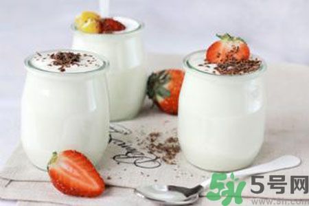 痛風可以喝酸奶嗎？痛風喝酸奶好嗎？