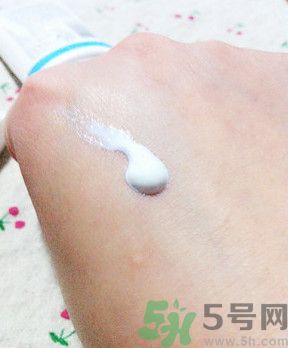 apieu防曬霜怎么樣？apieu防曬霜好用嗎？