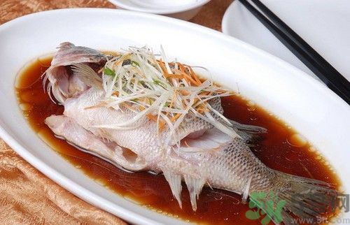 痛風(fēng)可以吃魚嗎？痛風(fēng)可以吃什么魚？