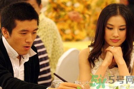 黃圣依和楊子離婚了嗎？黃圣依和楊子什么關(guān)系？