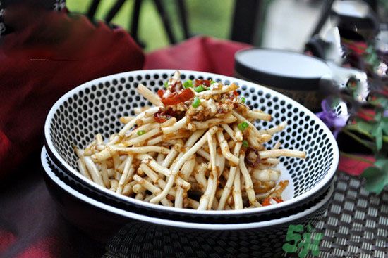 魚腥草可以燉雞湯嗎？魚腥草燉雞湯好不好？
