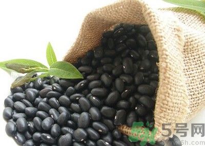 黑豆要泡多久才會(huì)軟？黑豆要越泡越久嗎？