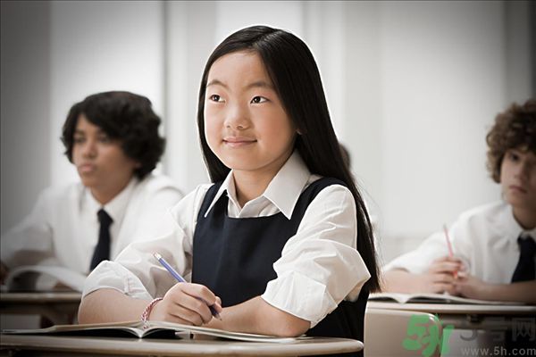 高中生上課容易走神怎么辦？高中生上課如何提高注意力？