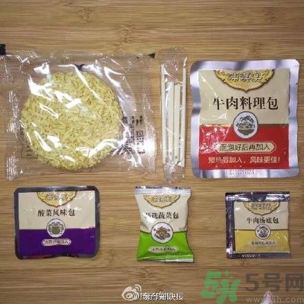 滿漢宴方便面多少錢一桶？滿漢宴方便面多少錢一箱？