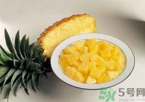 晚上9點(diǎn)可以吃菠蘿嗎？晚上吃芒果好嗎？