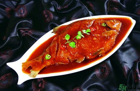 武昌魚是鳊魚嗎？武昌魚和鳊魚區(qū)別哪個好吃？