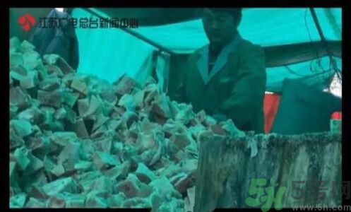 黃燜雞米飯被曝用僵尸肉是怎么回事？什么是僵尸肉？