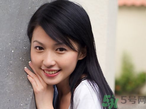女子被針扎一下倒地身亡 毒狗針會(huì)致人死亡嗎？
