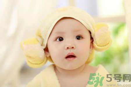 娃4歲不會喊爸爸的原因是什么？怎樣教寶寶說話？