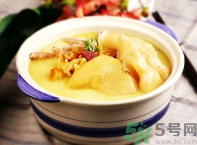 燉雞湯用冷水還是熱水？雞湯用冷水可以嗎？