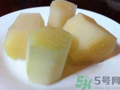 甘蔗中間發(fā)黑可以吃嗎？甘蔗中間發(fā)黑吃了好不好？