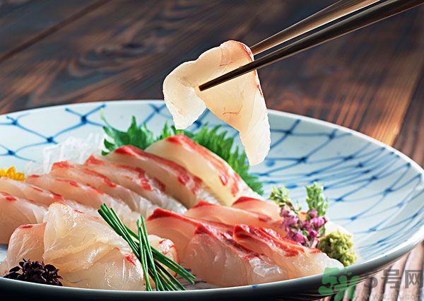 生魚片的做法是什么？如何自制生魚片？