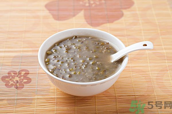綠豆湯有什么功效？綠豆湯有什么禁忌？