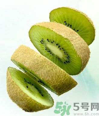 牙齦出血吃獼猴桃有用嗎？吃獼猴桃能治牙齦出血嗎？