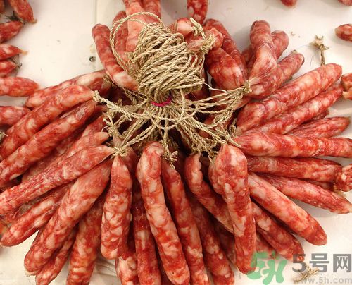 臘腸發(fā)霉還能吃嗎？臘腸發(fā)霉要怎么辦？